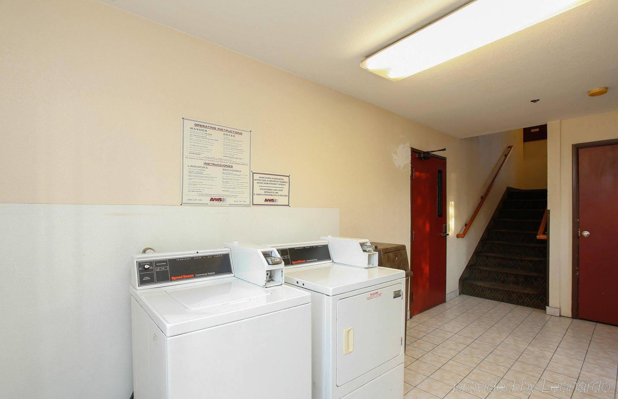 Ontario Airport Executive Inn מראה חיצוני תמונה
