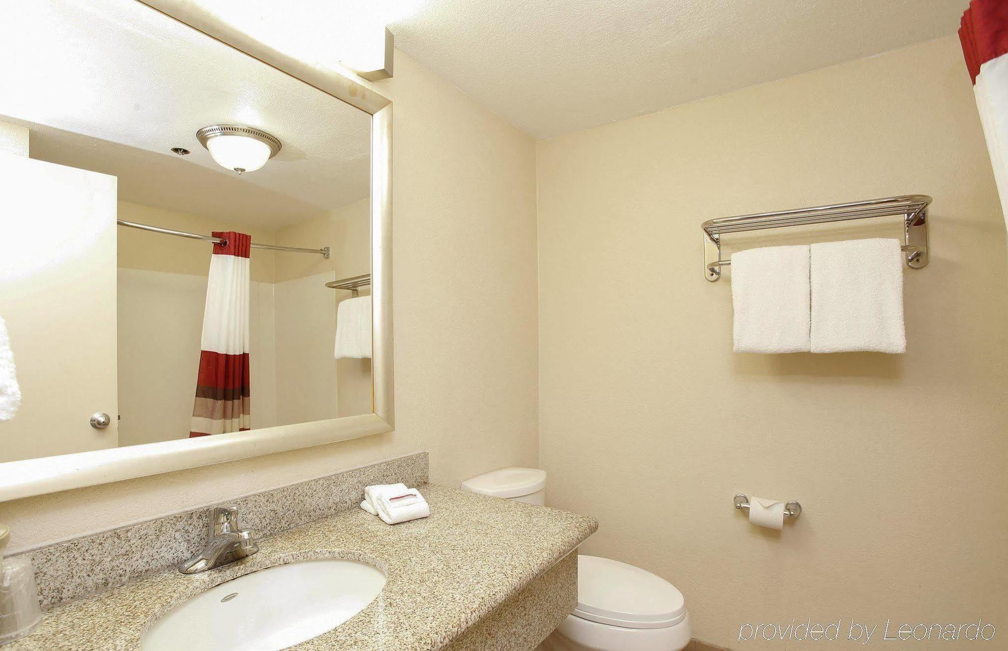 Ontario Airport Executive Inn מראה חיצוני תמונה